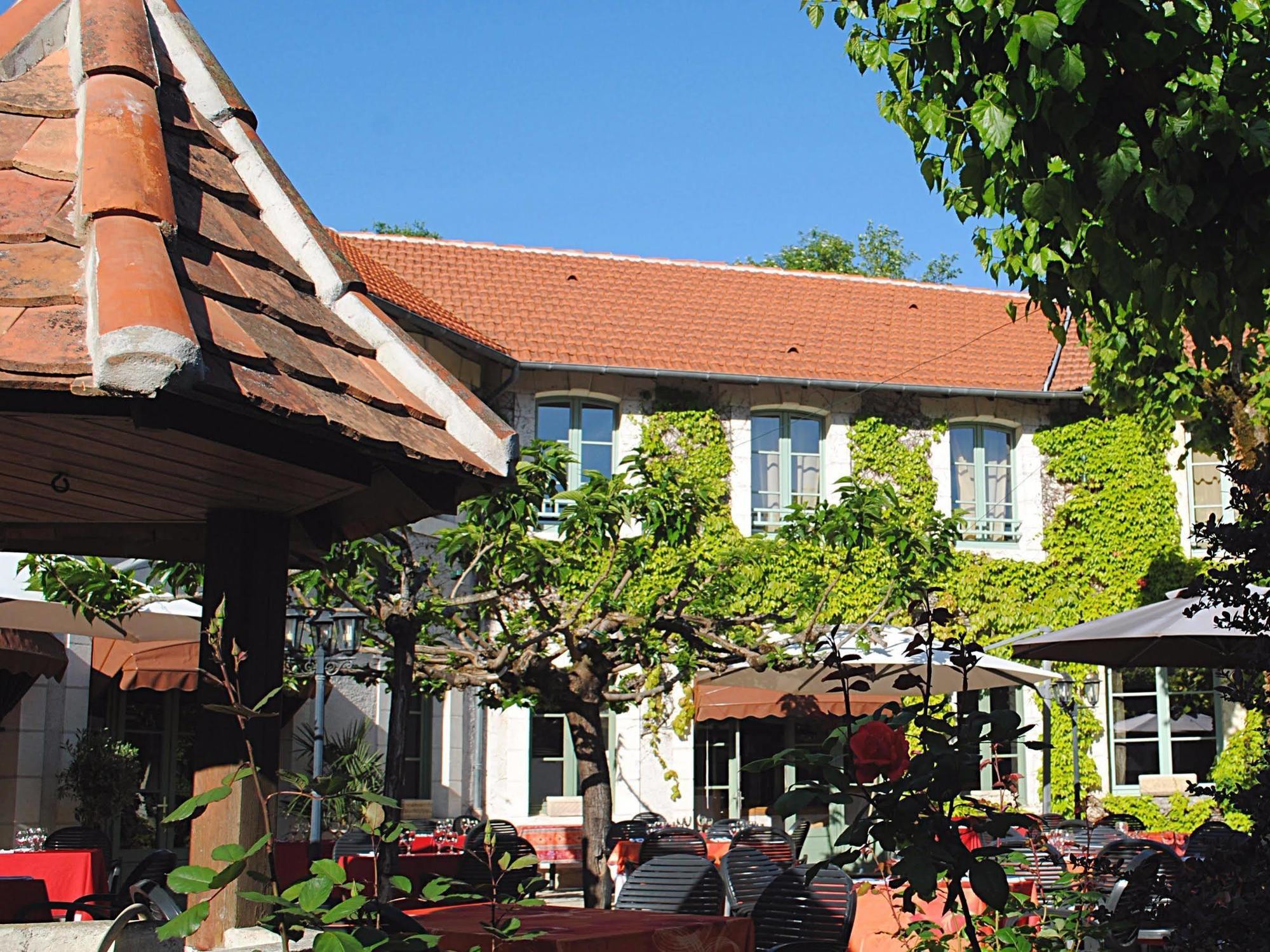 Logis Hostellerie Du Perigord Vert Brantôme Exterior foto